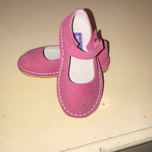 Toddler girl Size 8 L'Amour shoes